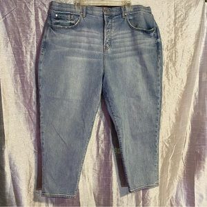 Torrid SZ 22, GUC cropped stretch jeans button fly, slightly distressed, nice